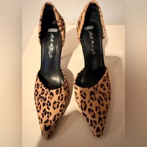 SKIN Hello By Midnight Footwear Calfskin Fur
Heels Womens Sz 7/ 37.  NEVER WORN